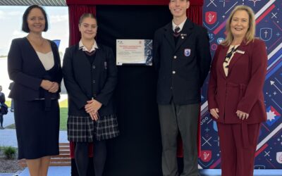 DAVIES CELEBRATES OPENING OF SCHOOL BUILDING AND AMPHITHEATRE